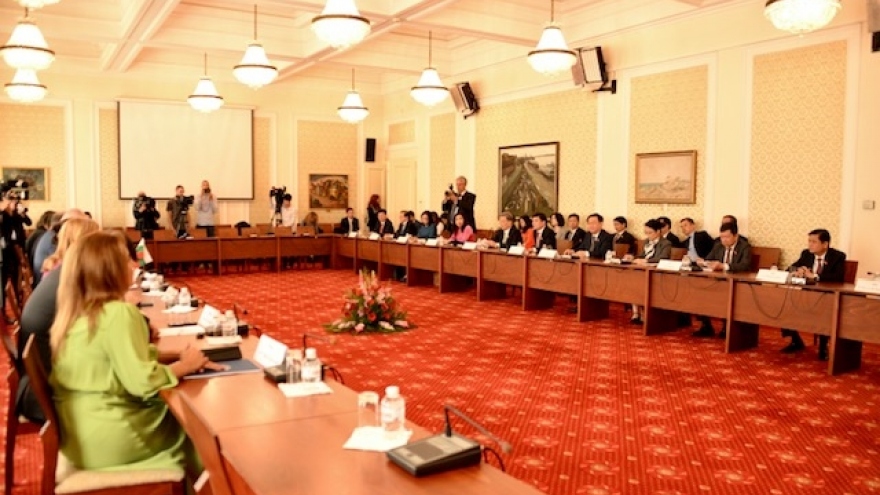 NA Chairman Hue hails Bulgaria's EVIPA ratification